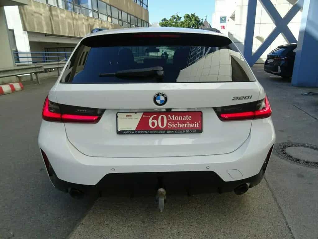 BMW 320 i Touring M-Sport Pro SAG,AHK,Widescreen,Kame 03/2023-photo-13