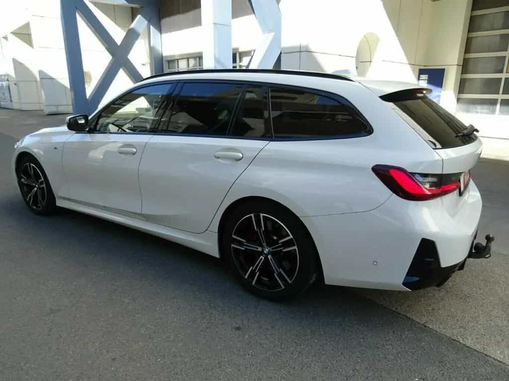 BMW 320 i Touring M-Sport Pro SAG,AHK,Widescreen,Kame 03/2023-photo-14