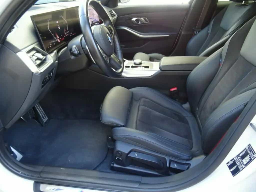 BMW 320 i Touring M-Sport Pro SAG,AHK,Widescreen,Kame 03/2023-photo-4