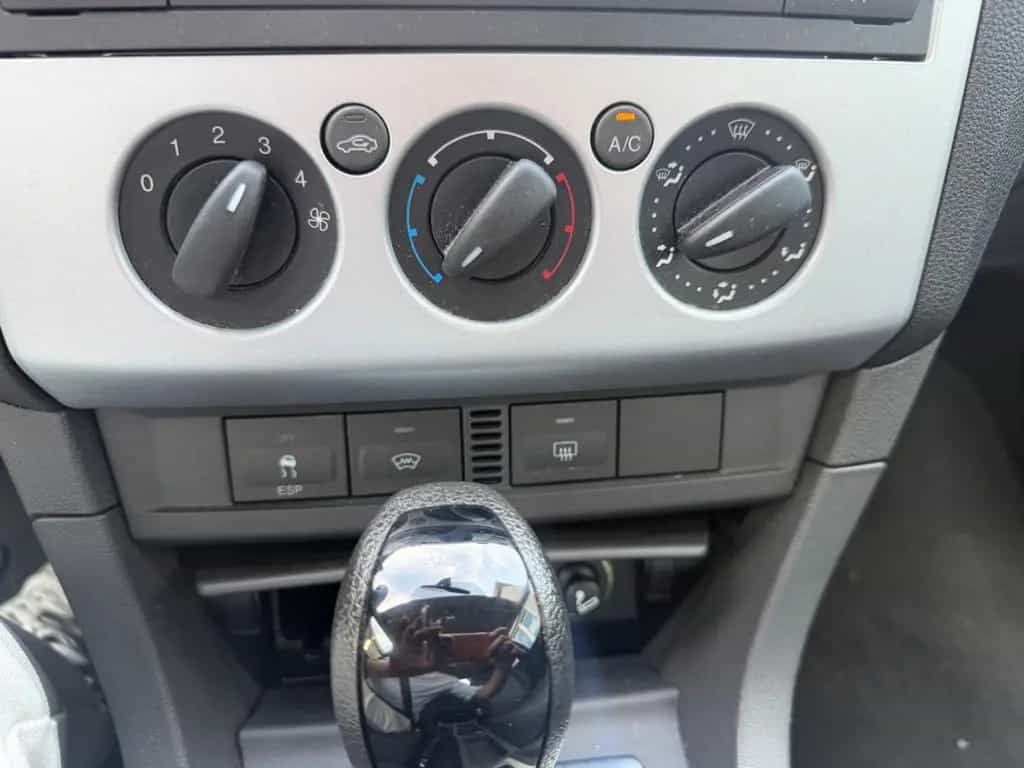 Ford Focus Lim. Fun X AUTOMATIK+WENIG KM 10/2006-photo-17