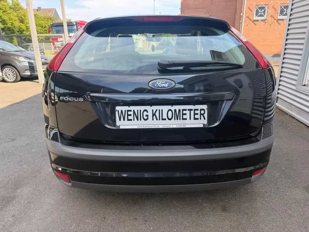 Ford Focus Lim. Fun X AUTOMATIK+WENIG KM 10/2006-photo-6