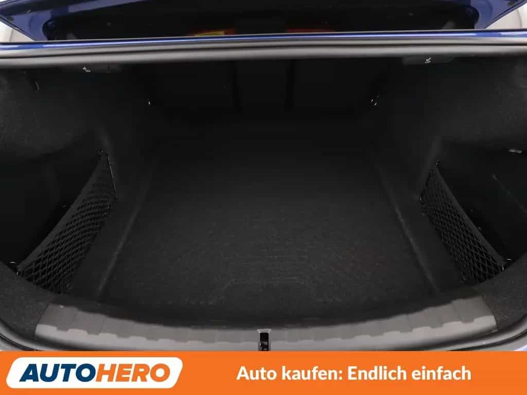 BMW 320 i M Sport Aut.*NAVI*LED*TEMPO*PDC*H&K*360° 09/2020-photo-17