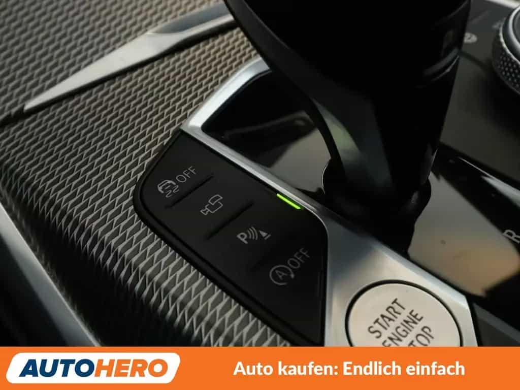 BMW 320 i M Sport Aut.*NAVI*LED*TEMPO*PDC*H&K*360° 09/2020-photo-26