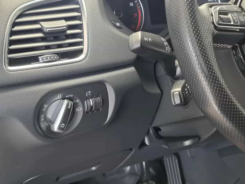 Audi Q3 2.0 quattro 3x-Sline/Black-Paket/LED/Key/Ahk 08/2017-photo-15