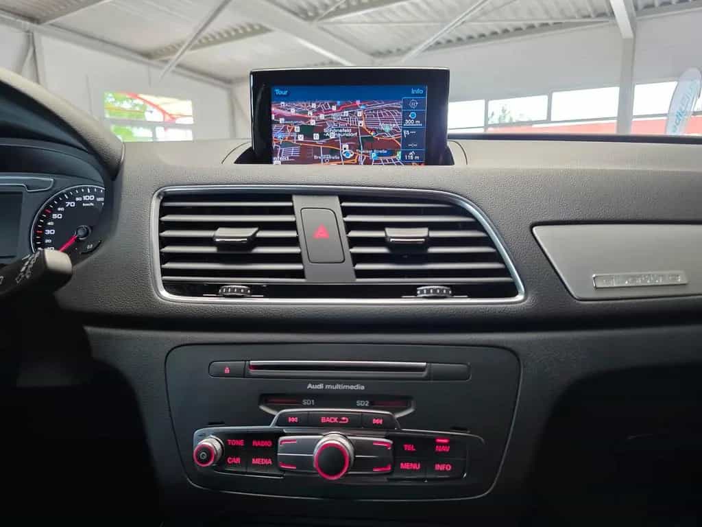 Audi Q3 2.0 quattro 3x-Sline/Black-Paket/LED/Key/Ahk 08/2017-photo-21