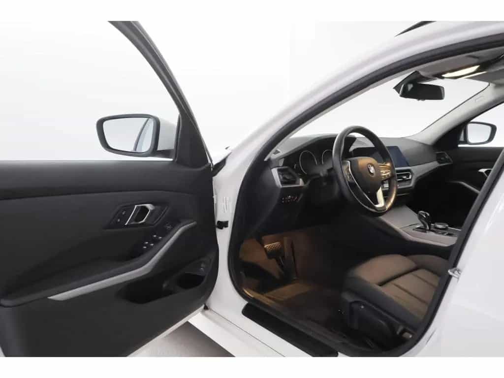 BMW 320 d xDrive Touring Steptronic Advantage+KAMERA 02/2020-photo-15
