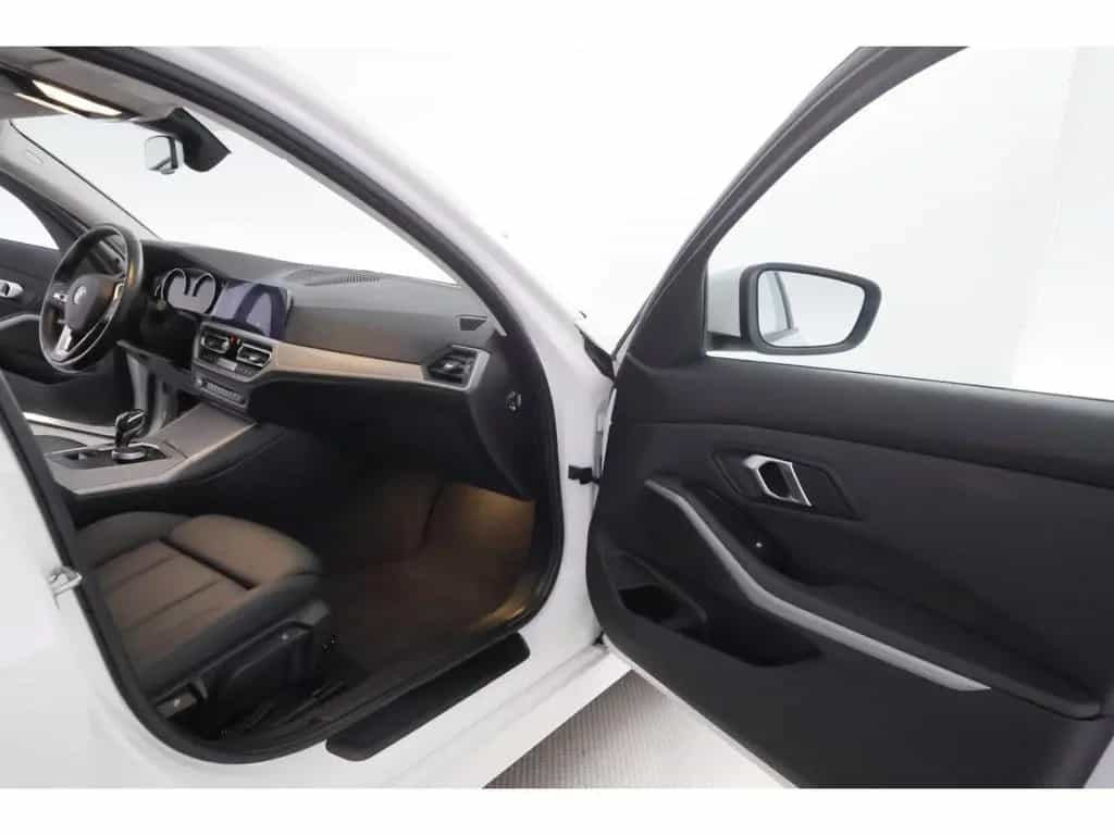 BMW 320 d xDrive Touring Steptronic Advantage+KAMERA 02/2020-photo-20