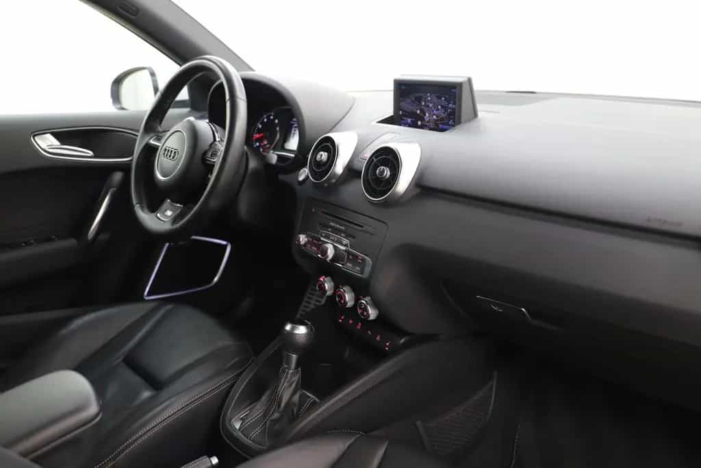 Audi A1 Sportback 1.4TFSI 185PS DSG S Line Sportsitze 10/2012-photo-13