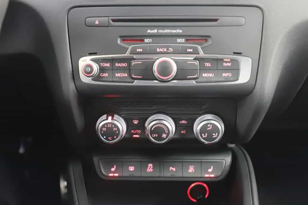 Audi A1 Sportback 1.4TFSI 185PS DSG S Line Sportsitze 10/2012-photo-15