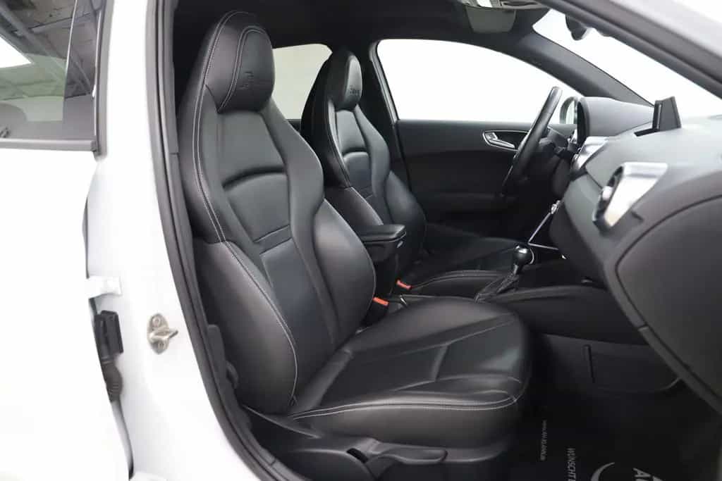 Audi A1 Sportback 1.4TFSI 185PS DSG S Line Sportsitze 10/2012-photo-9