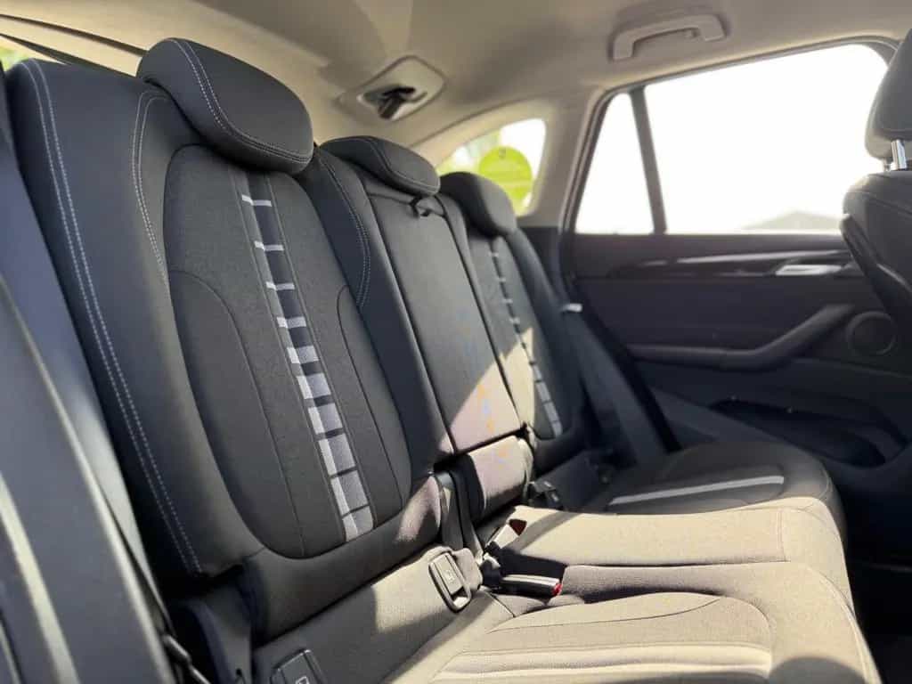 BMW X1 sDrive 18 d Sport Line*LED*AHK*TEMPO*PDC*NAVI 09/2018-photo-37