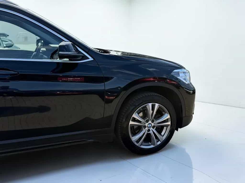 BMW X1 sDrive 18 d Sport Line*LED*AHK*TEMPO*PDC*NAVI 09/2018-photo-4