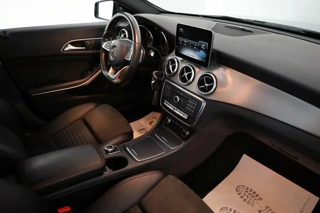 Mercedes-Benz CLA 200 Shooting Brake CLA 200 SB AMG Line TLeder,Navi,LED,SH,PDC,SR+WR 10/2016-photo-2