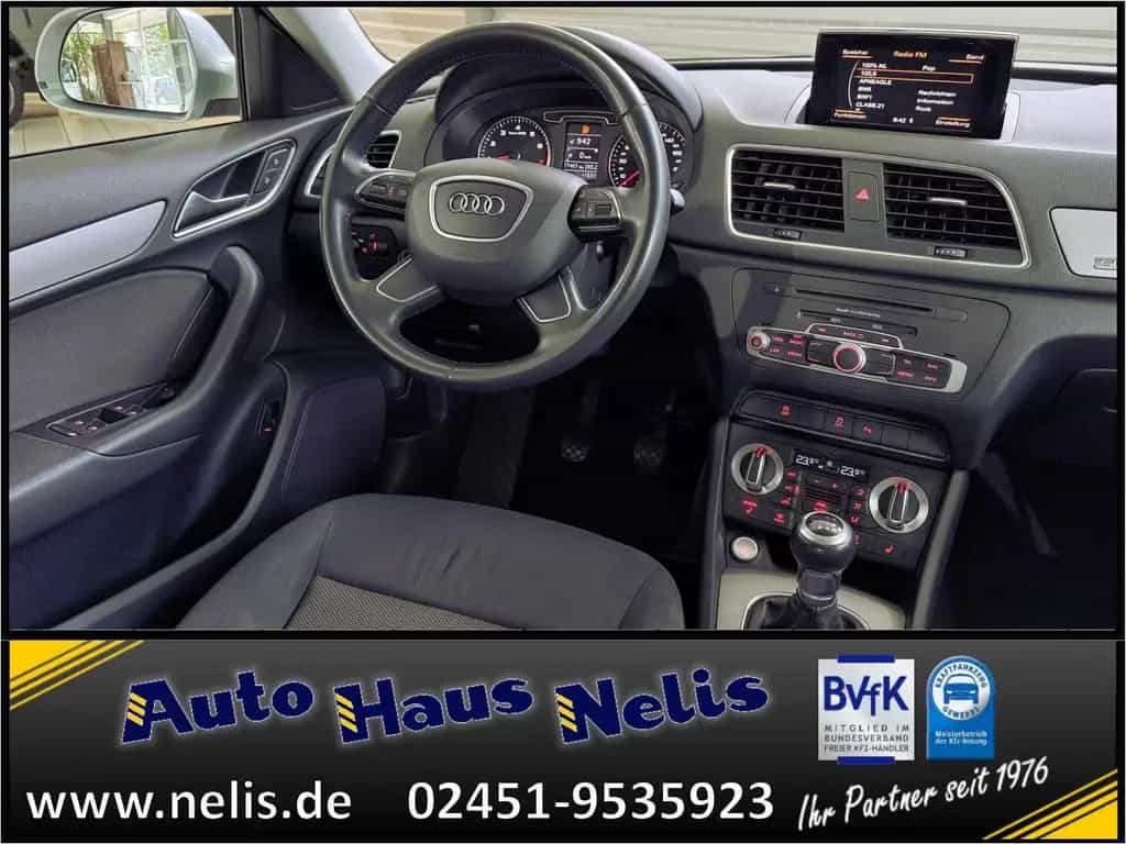 Audi Q3 2,0 TFSI quattro AHK Sitzheiz. RadioCD MP3 BT 01/2015-photo-9