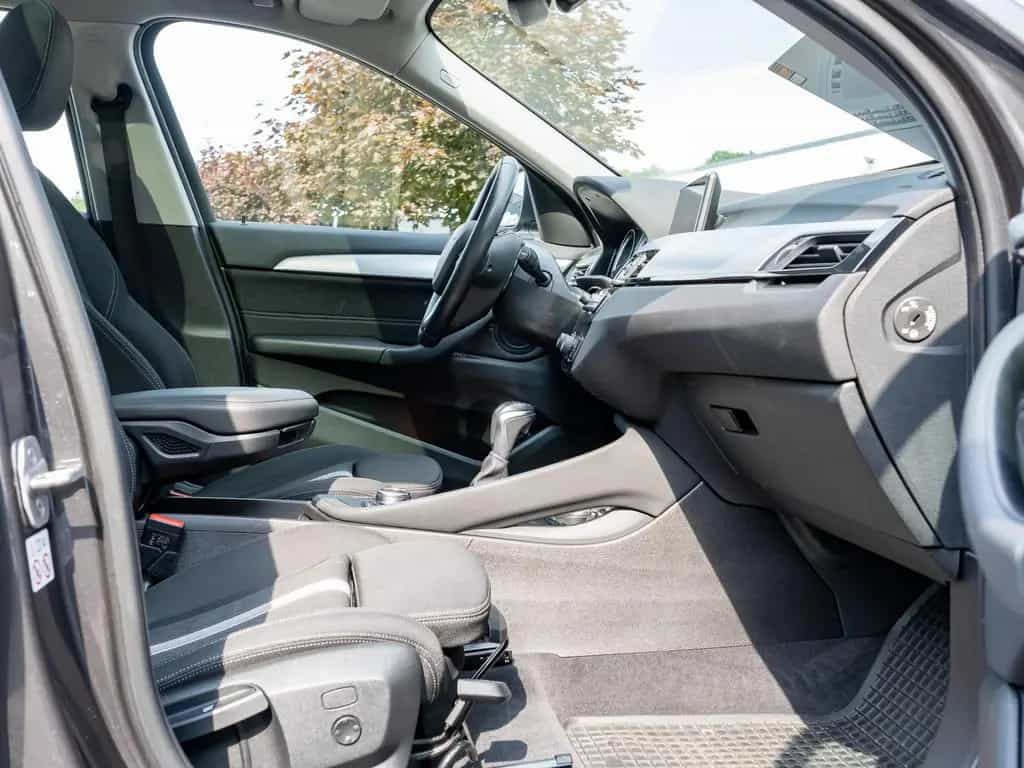 BMW X1 xDrive25e Advantage FACEL. PANO AHK ACC NAVI 06/2022-photo-5