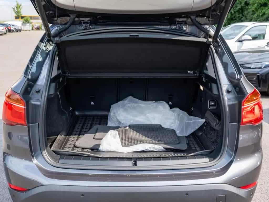 BMW X1 xDrive25e Advantage FACEL. PANO AHK ACC NAVI 06/2022-photo-8