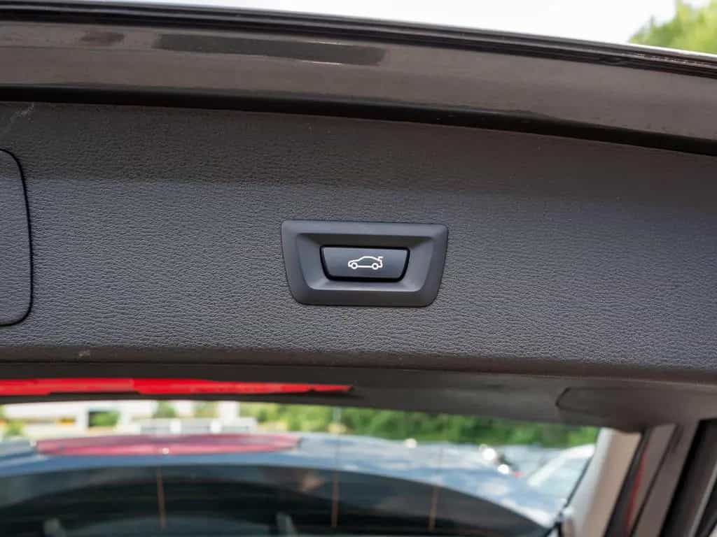 BMW X1 xDrive25e Advantage FACEL. PANO AHK ACC NAVI 06/2022-photo-9