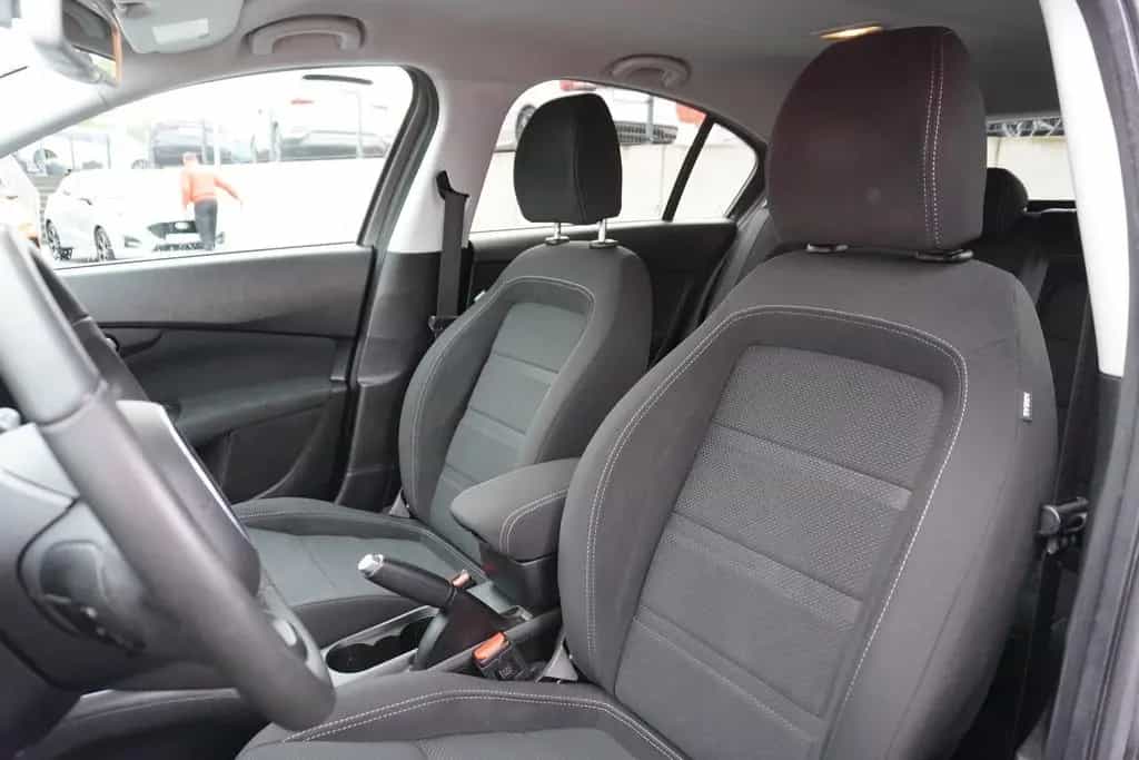 Fiat Tipo Hatchback 1.4 Lounge Kamera Sitzheizung PDC 12/2018-photo-5