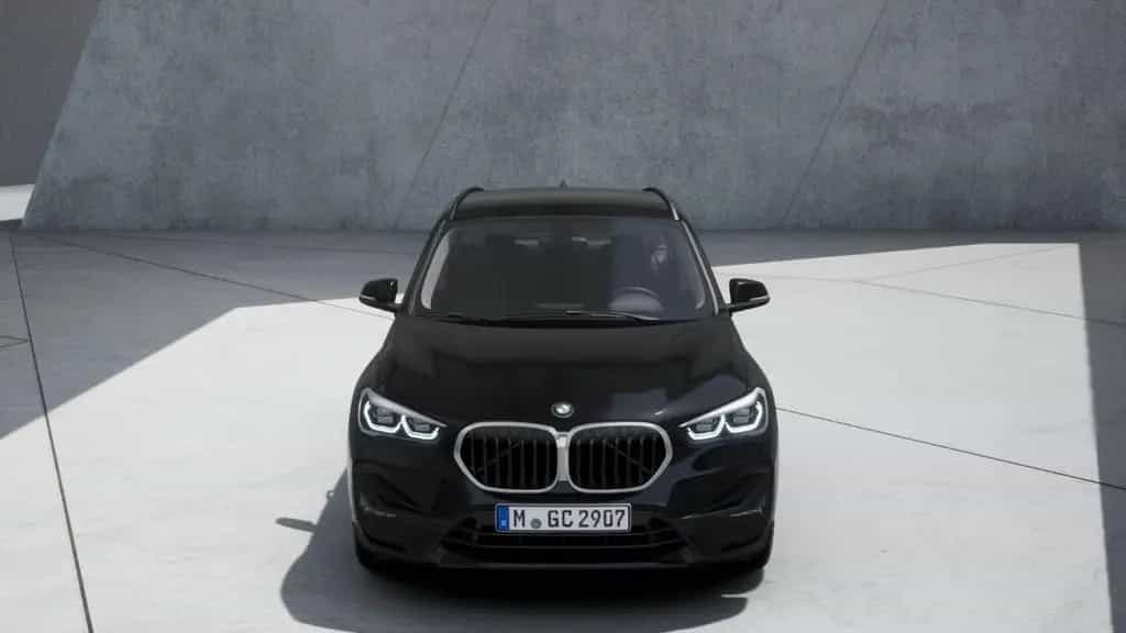 BMW X1 xDrive18d Sport Line LED AHK Navi ParkAss AUT 10/2021-photo-2