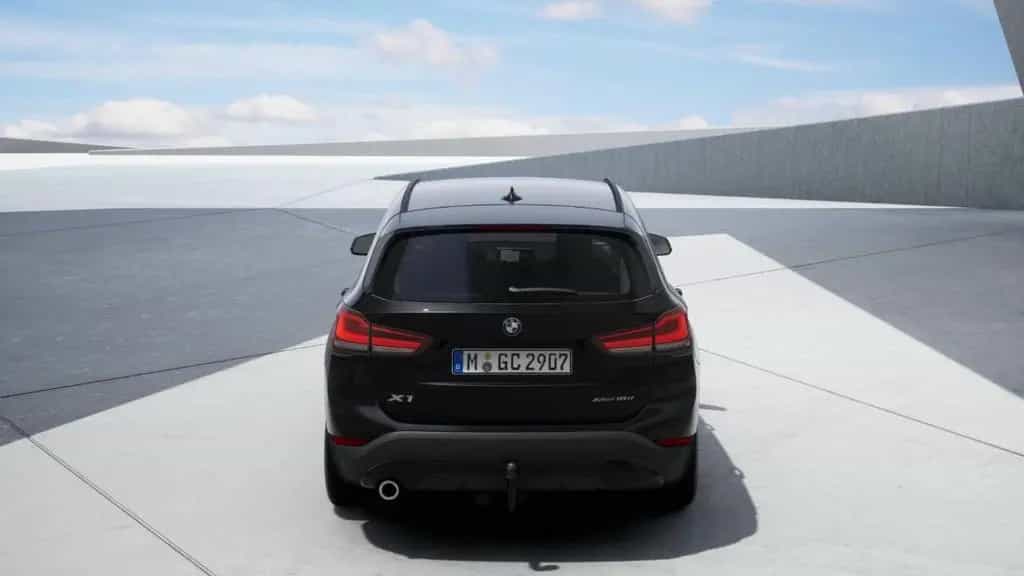 BMW X1 xDrive18d Sport Line LED AHK Navi ParkAss AUT 10/2021-photo-4
