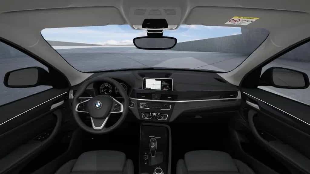 BMW X1 xDrive18d Sport Line LED AHK Navi ParkAss AUT 10/2021-photo-5