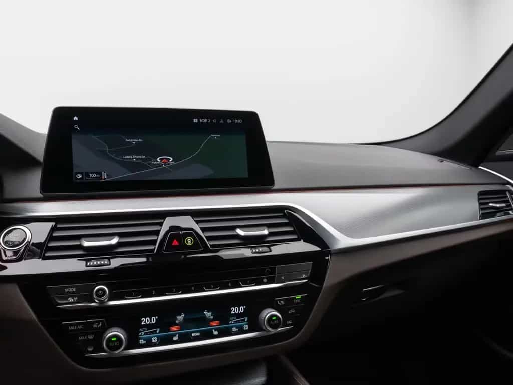 BMW M550 d xD Laser 360°HUD H/K AHK Komfort 20Zoll 06/2020-photo-21