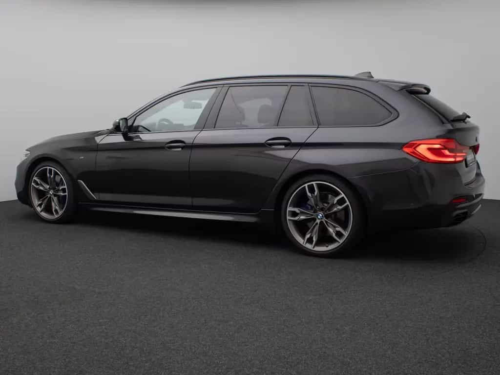 BMW M550 d xD Laser 360°HUD H/K AHK Komfort 20Zoll 06/2020-photo-9