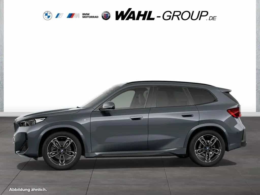 BMW X1 xDrive23d M Sport AHK Panorama eAktivsitz Hea 07/2023-photo-4