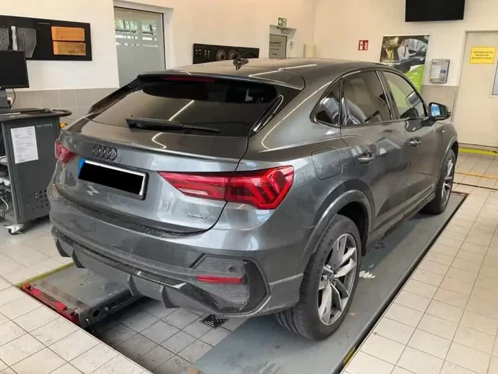 Audi Q3 Sportback 40 TFSI quattro S line *AHK*MATRIX* 09/2023-photo-3