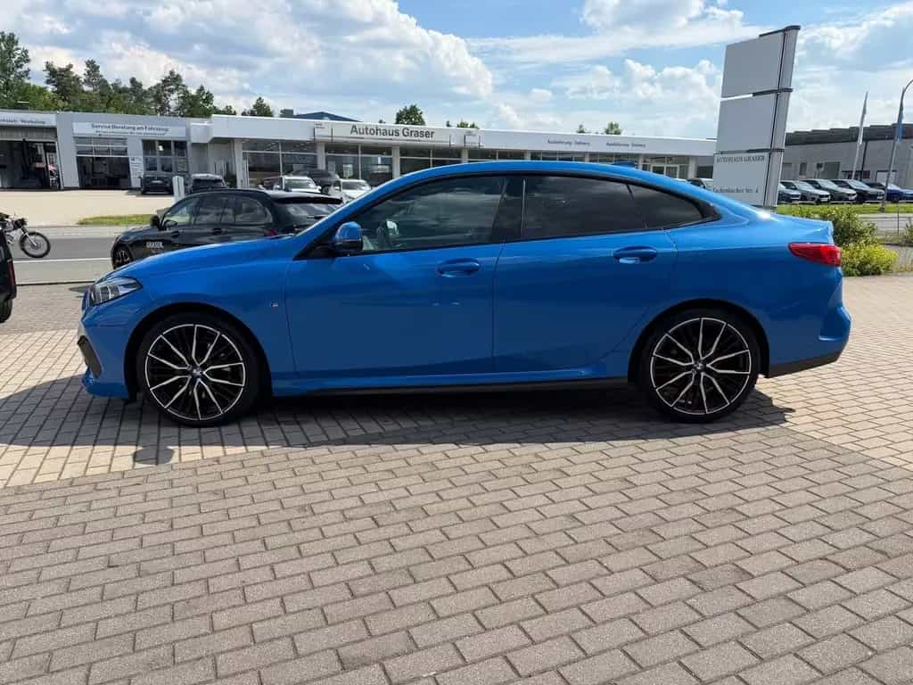 BMW 220 Gran Coupé 220i Gran Coupé M Sport ANHÄNGEKUPPLUNG 06/2023-photo-2