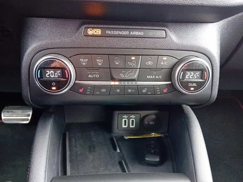 Ford Focus Turnier 1.5EcoBoost Aut. ST-LINE X *LED* 02/2021-photo-14