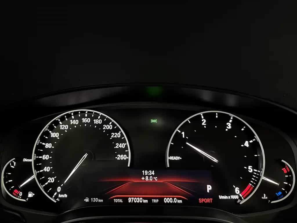 BMW 520 D TOURING *AUS 2 HAND*FINANZIERUNG MÖGLICH* 11/2019-photo-2