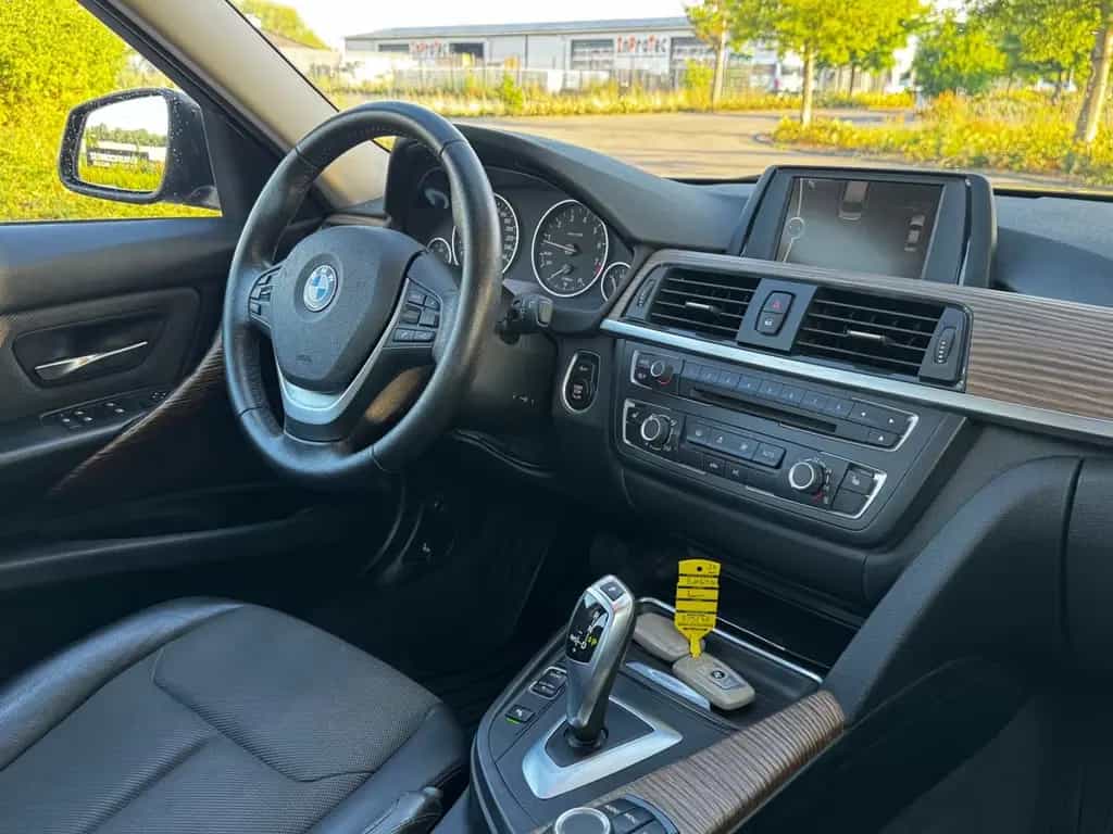 BMW 320 i Modern Line *PDC*XENON*TEMPO*KLIMA 04/2013-photo-10