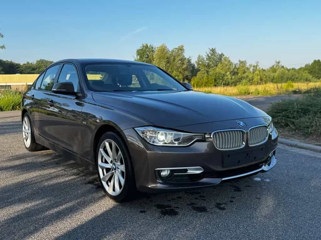 BMW 320 i Modern Line *PDC*XENON*TEMPO*KLIMA 04/2013-photo-4