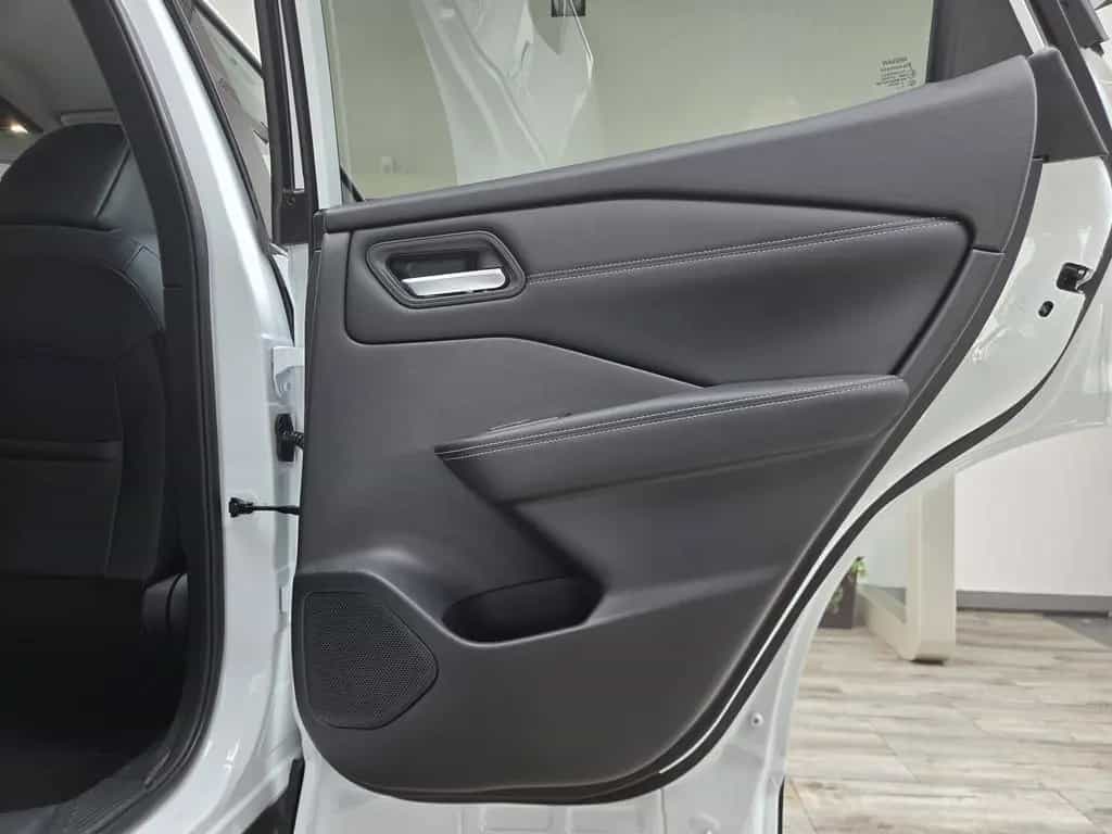 Nissan Qashqai 1.3 MHEV N-Connecta 360° Navi LED 03/2025-photo-25