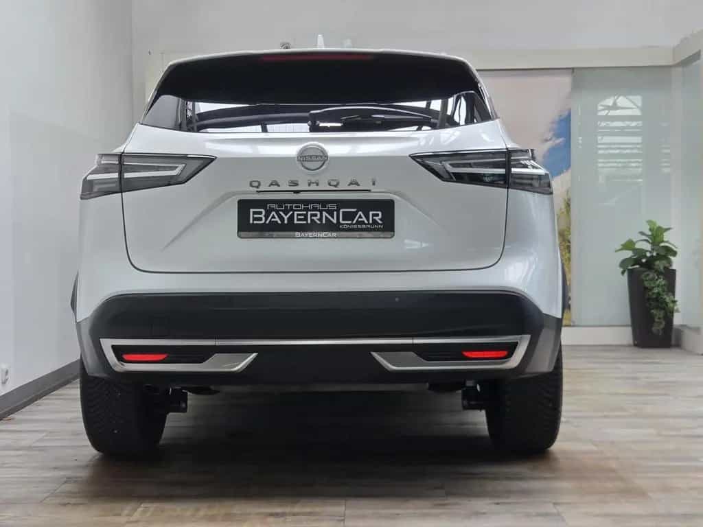 Nissan Qashqai 1.3 MHEV N-Connecta 360° Navi LED 03/2025-photo-4