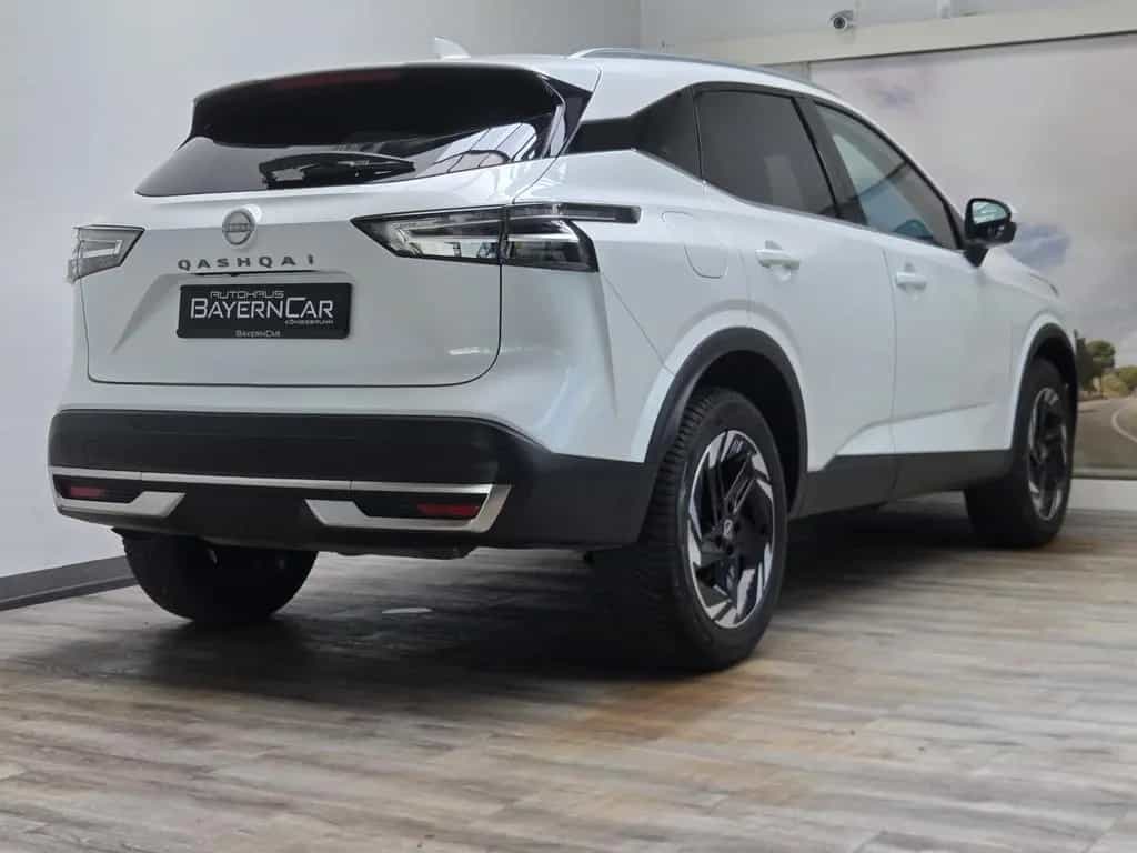 Nissan Qashqai 1.3 MHEV N-Connecta 360° Navi LED 03/2025-photo-5