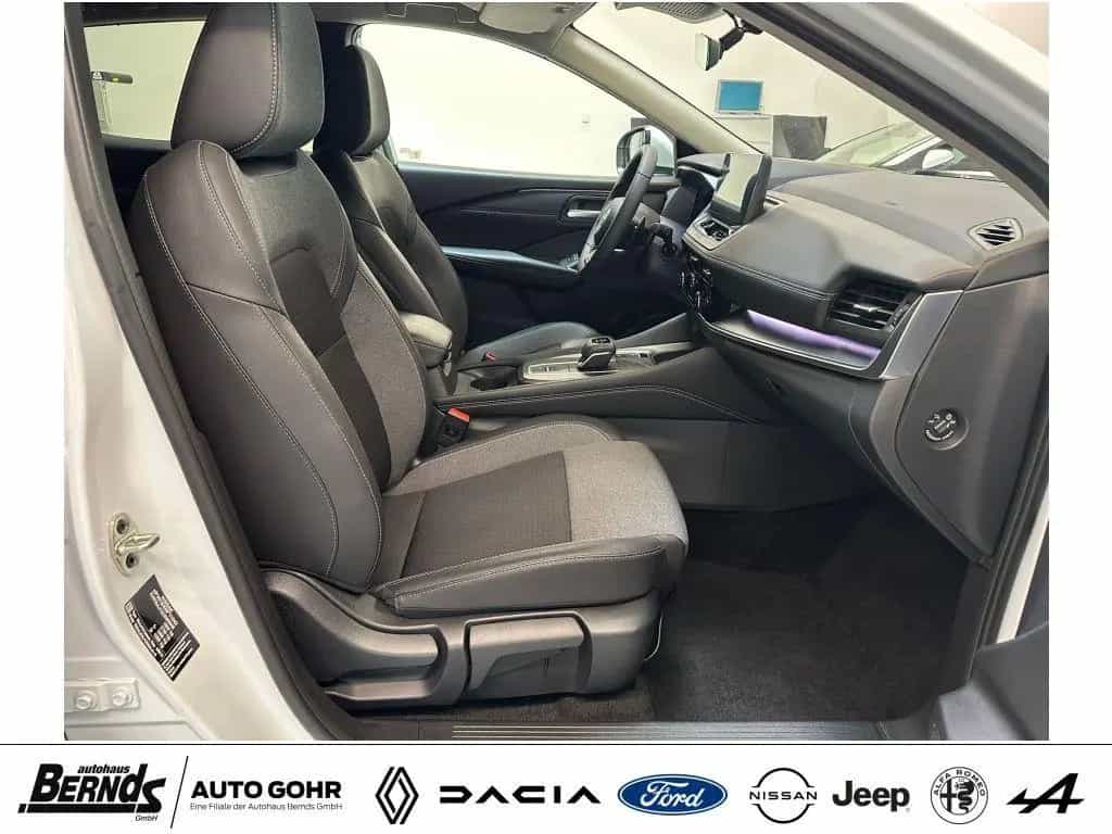 Nissan Qashqai 1.3 DIG-T MHEV Xtronic N-Connecta AUTOM. 12/2024-photo-6