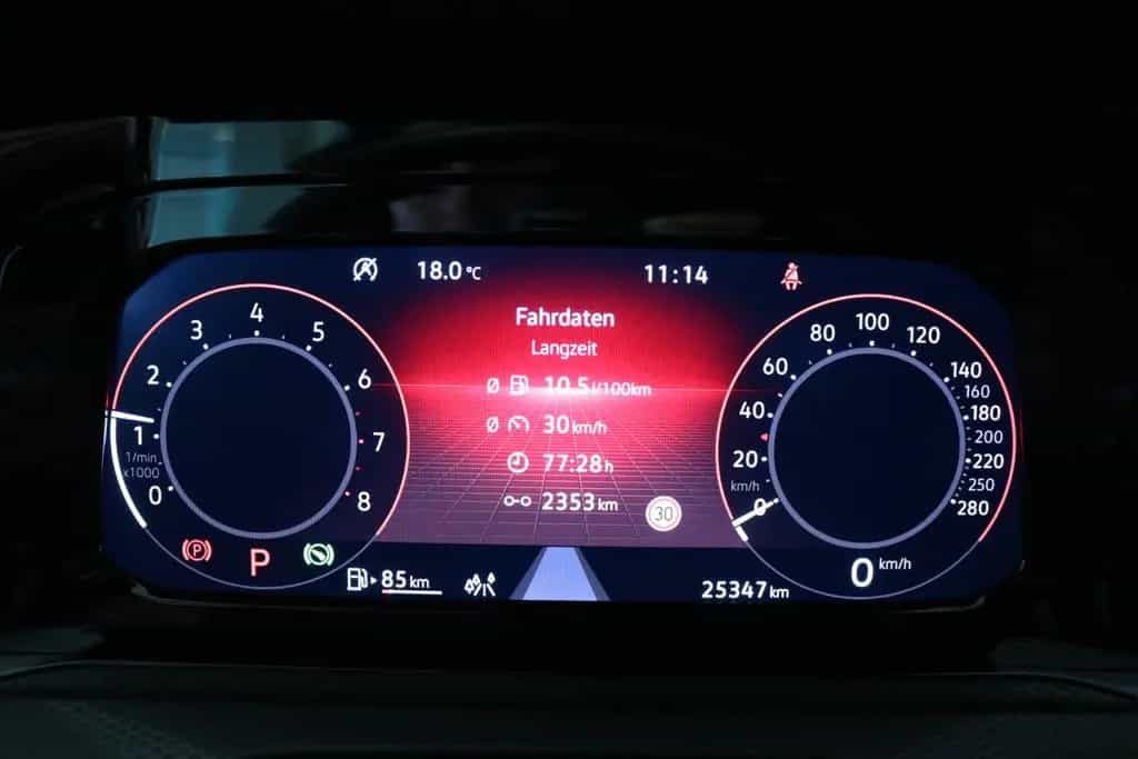 Volkswagen Golf DSG GTI Clubsport Black Style Matrix SHZ 10/2022-photo-15