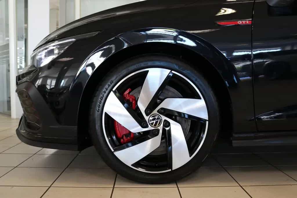 Volkswagen Golf DSG GTI Clubsport Black Style Matrix SHZ 10/2022-photo-3