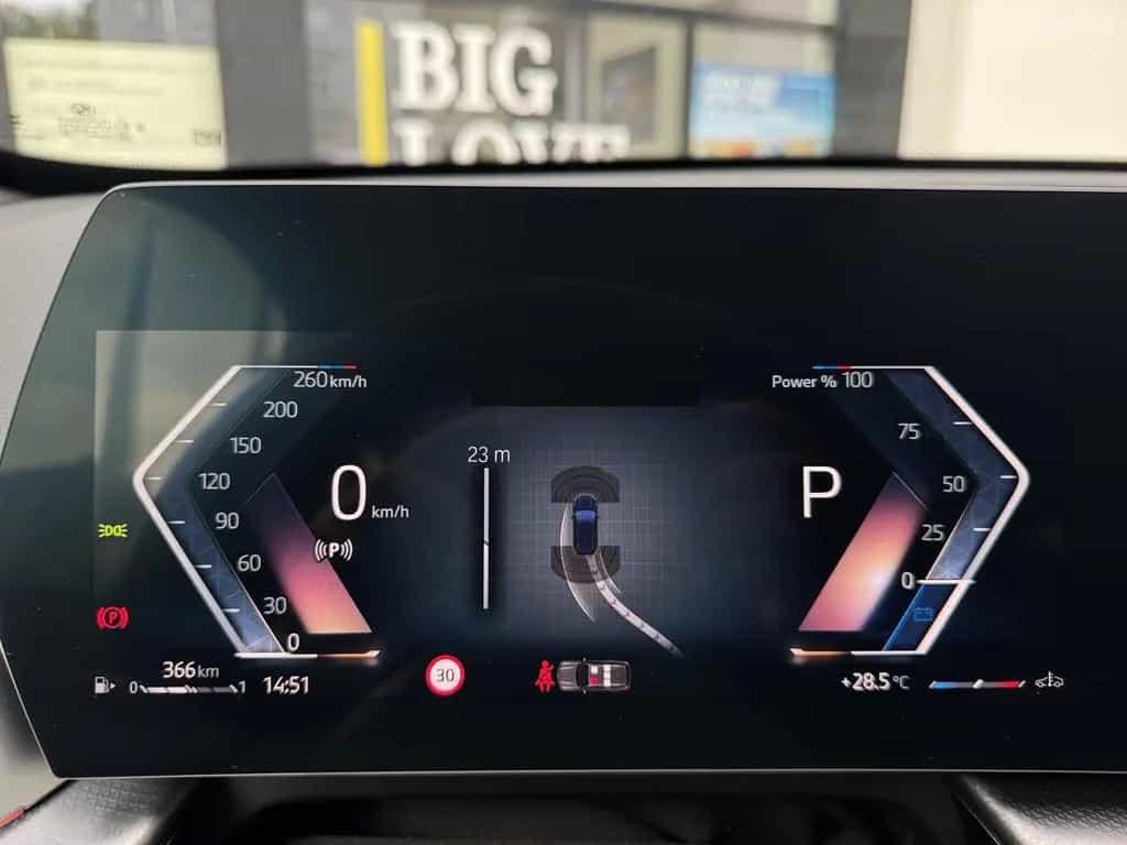 BMW X1 sDrive20i M Sport DA+ PA RFK AdapLED Lhz 18" 06/2023-photo-12