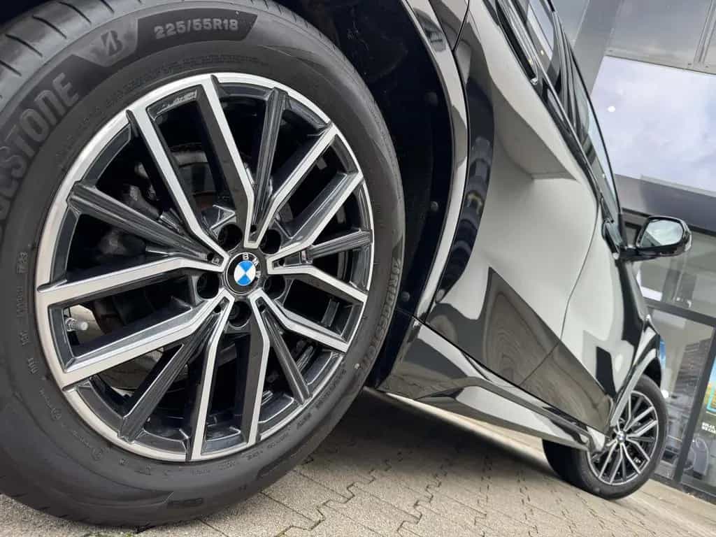 BMW X1 sDrive20i M Sport DA+ PA RFK AdapLED Lhz 18" 06/2023-photo-3