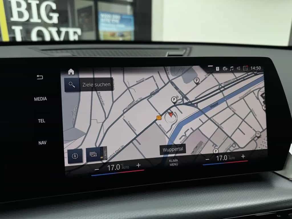 BMW X1 sDrive20i M Sport DA+ PA RFK AdapLED Lhz 18" 06/2023-photo-7