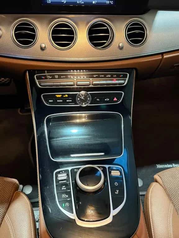 Mercedes-Benz E 200 AVANTGARDE AHK+LED+NAVI 06/2017-photo-12
