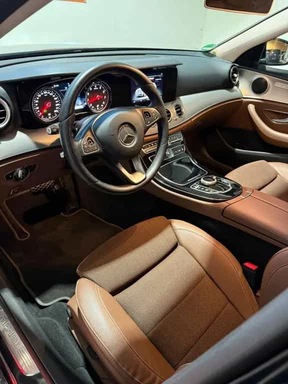 Mercedes-Benz E 200 AVANTGARDE AHK+LED+NAVI 06/2017-photo-18