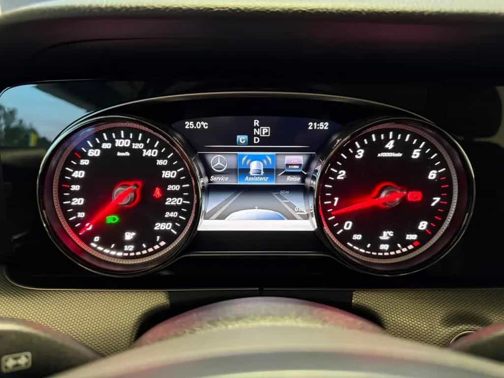 Mercedes-Benz E 200 AVANTGARDE AHK+LED+NAVI 06/2017-photo-22