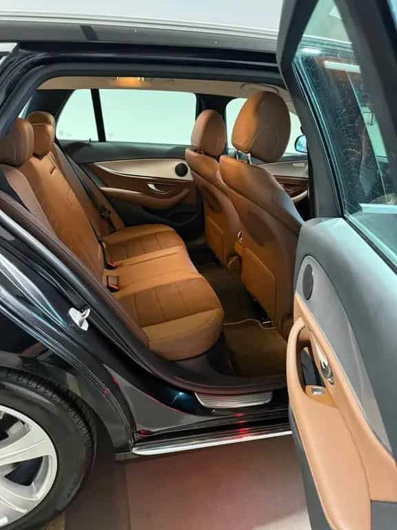 Mercedes-Benz E 200 AVANTGARDE AHK+LED+NAVI 06/2017-photo-30