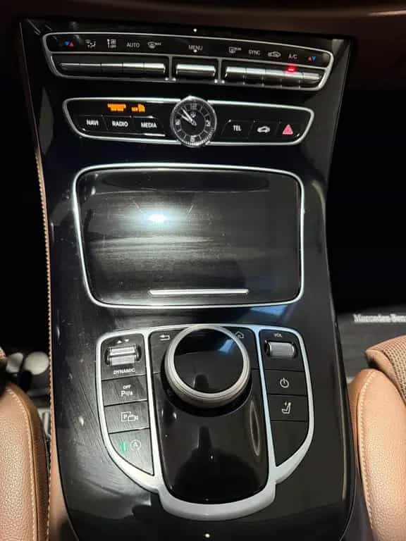 Mercedes-Benz E 200 AVANTGARDE AHK+LED+NAVI 06/2017-photo-31