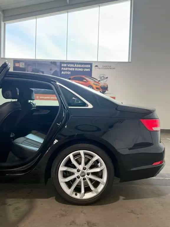 Audi A4 Lim. 40 TDI S-LINE AHK+NAVI+LED 02/2019-photo-15