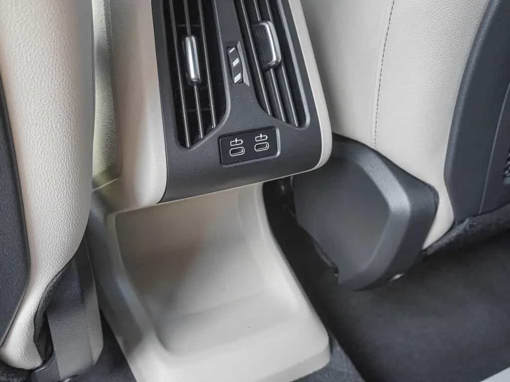 BMW X1 xDrive23i M Sport AHK RFK NAVI LED PDC V+H 11/2022-photo-18